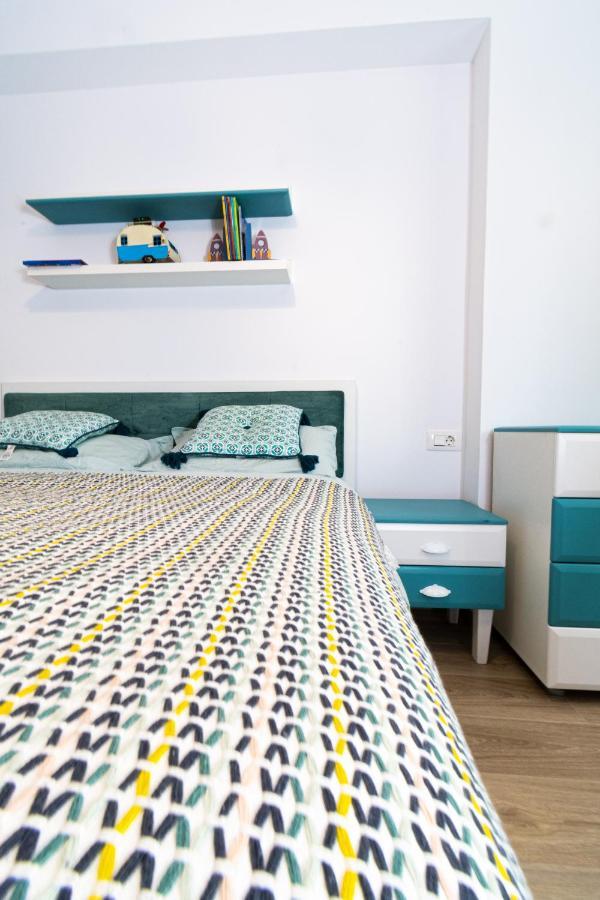 Pentha - Stylish And Spacious 2-bedroom Near Coresi Mall * Brașov